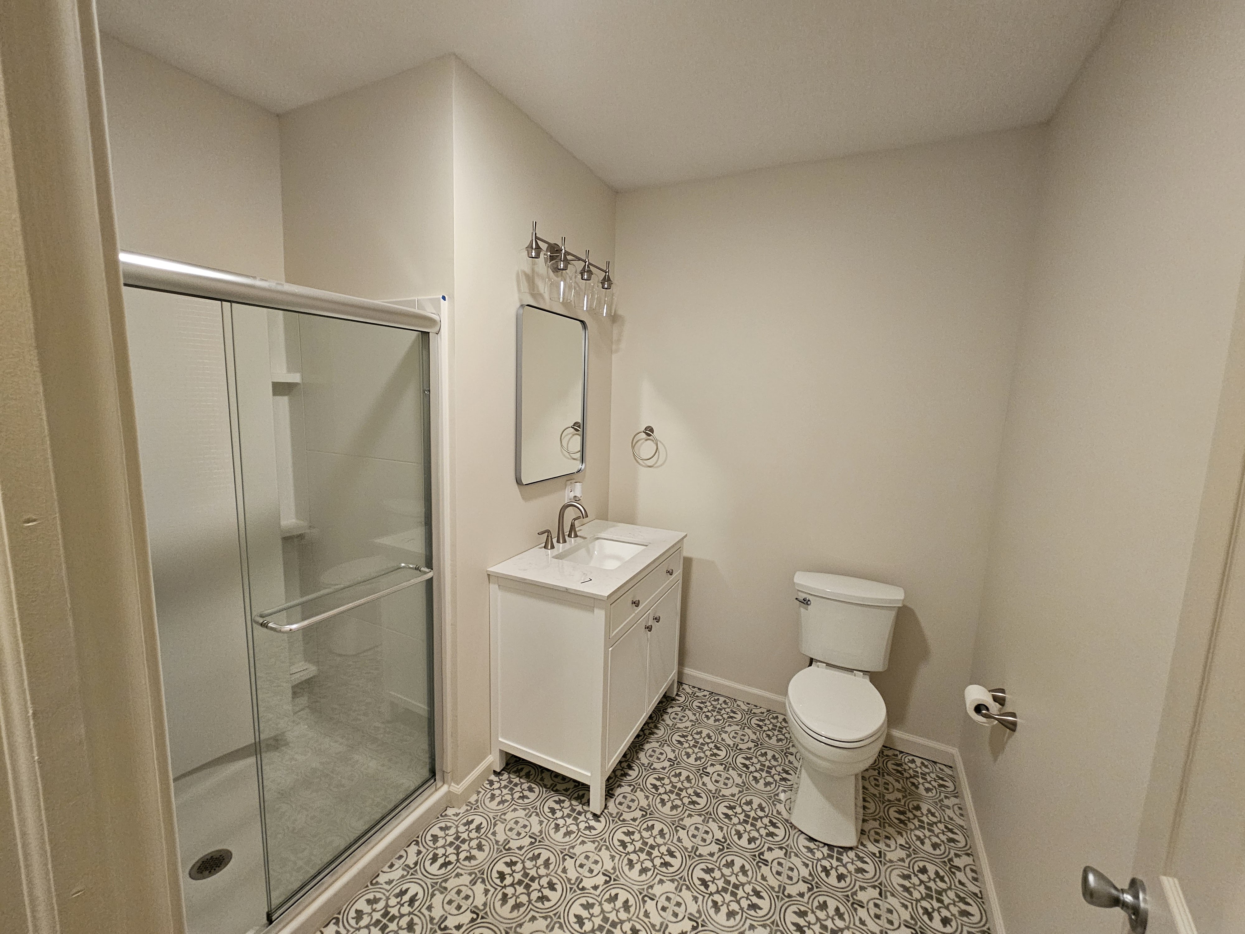 Walk-In Shower Conversion Cost in Columbus, Ohio (2026)